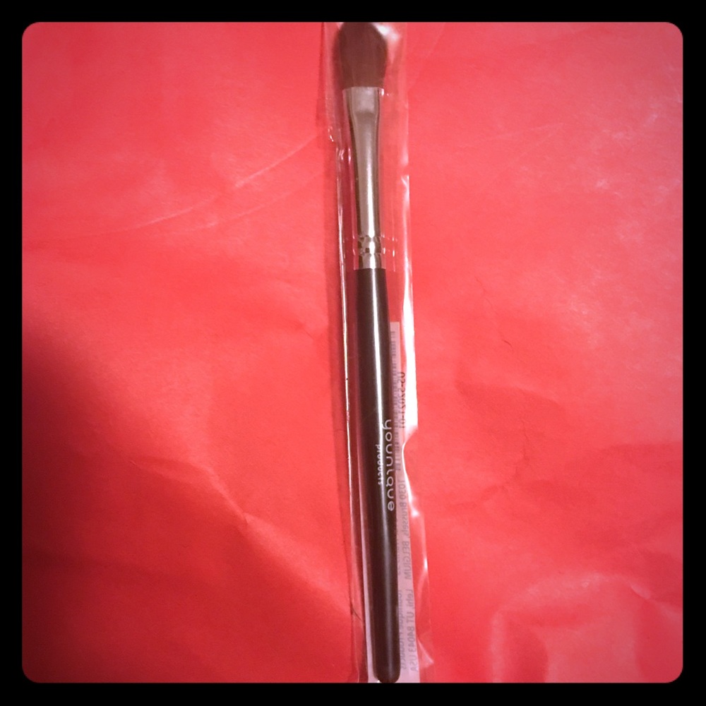 Younique Concealer Brush